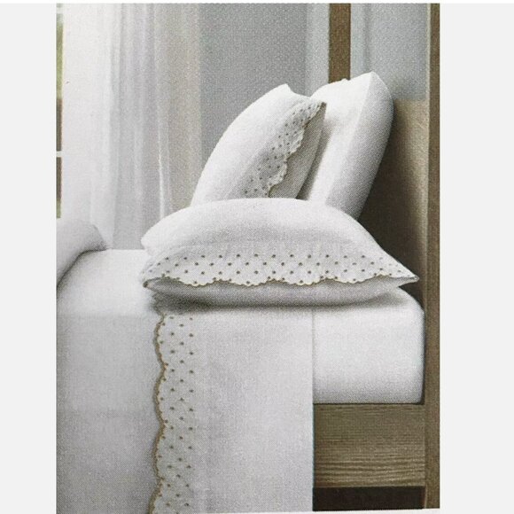 Shabby Chic White Cotton Enbroidered Scallop Dot Natural QUEEN Sheet Set 4pc - Picture 1 of 13